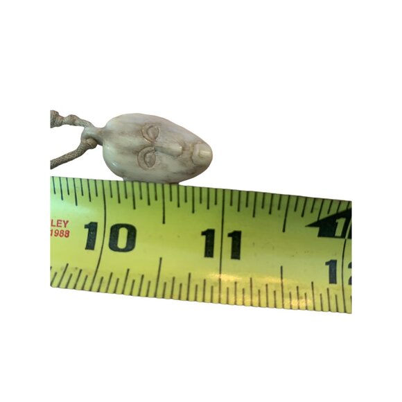 🍒 2/$20 🍒 Vintage Small Marble Pattern Face Charm on Rope Necklace - Picture 6 of 6